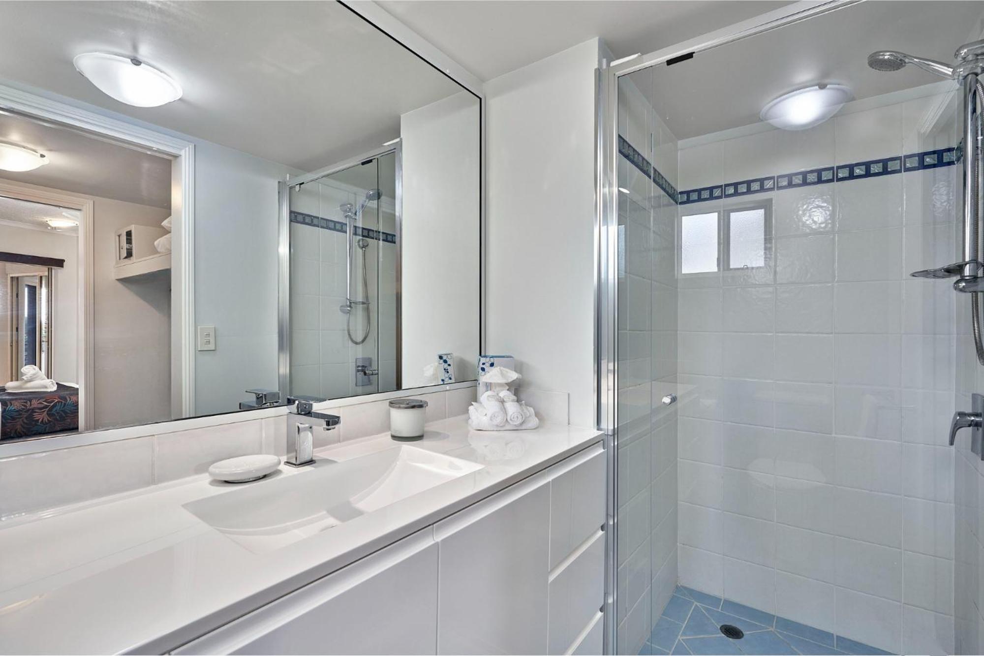 North Cove Waterfront Suites Cairns Zewnętrze zdjęcie